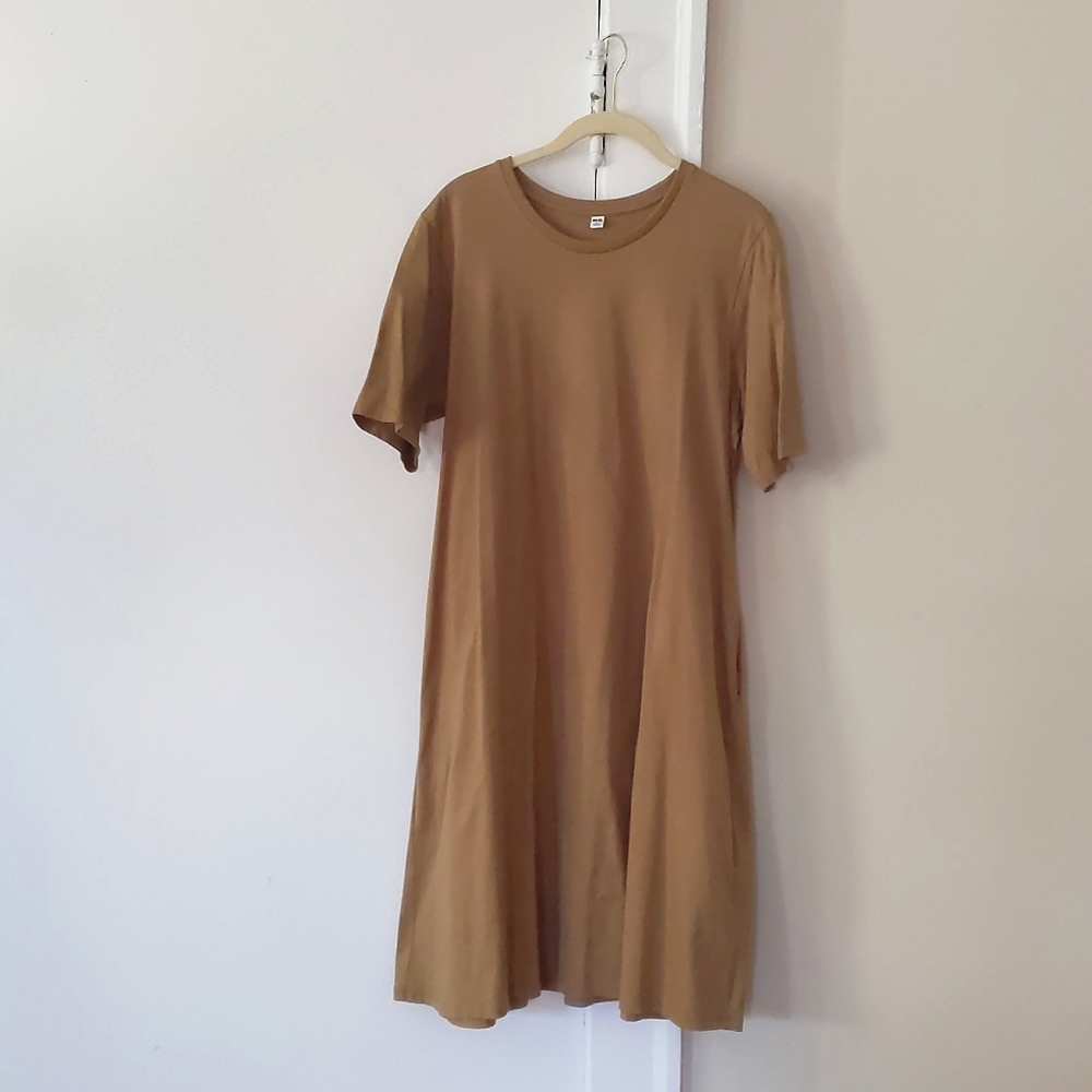 Uniqlo midi dress
